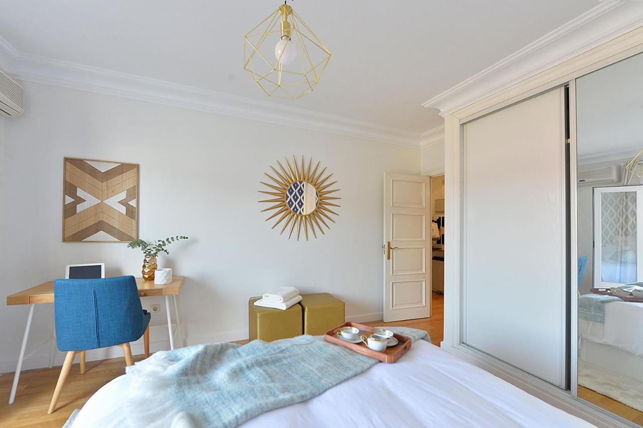 Homeabout Puerta Del Sol Premium Madrid Kültér fotó